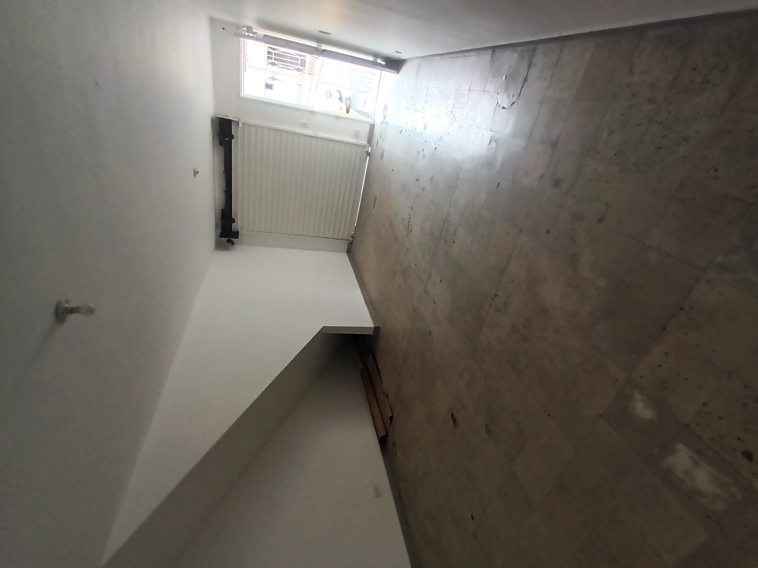 ARRIENDO CASA PRIMER PISO EN CAMPO VALDES. Excelente oportunidad de arrendamiento – Posibilidad de uso comercial