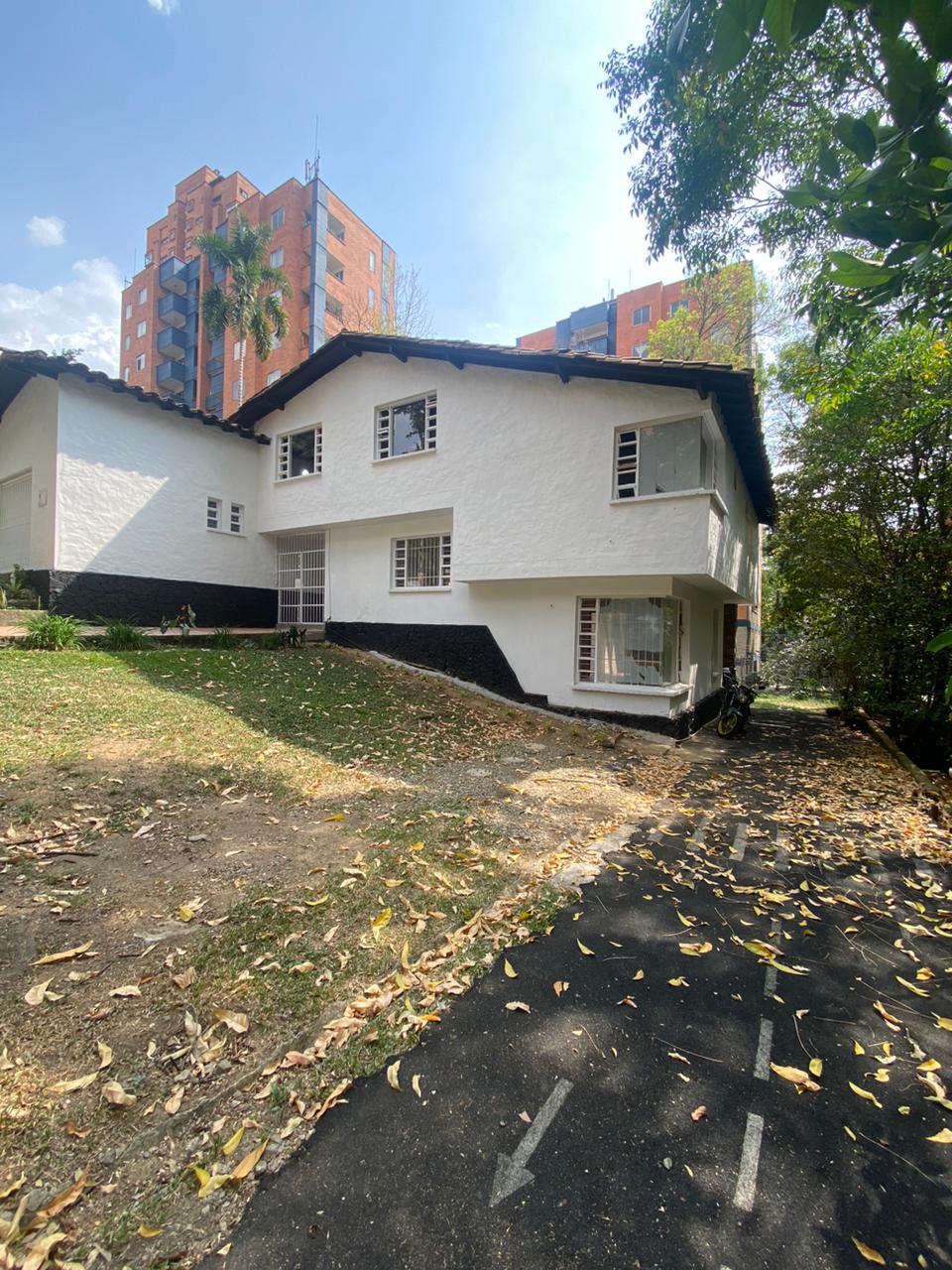 Casa campestre en el poblado.